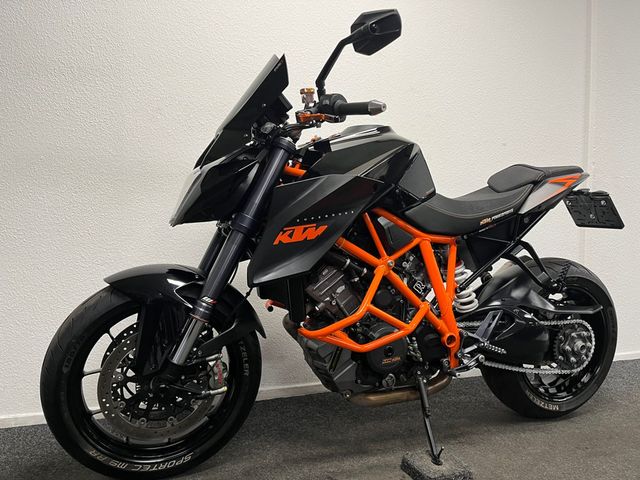 ktm - 1290-super-duke-r