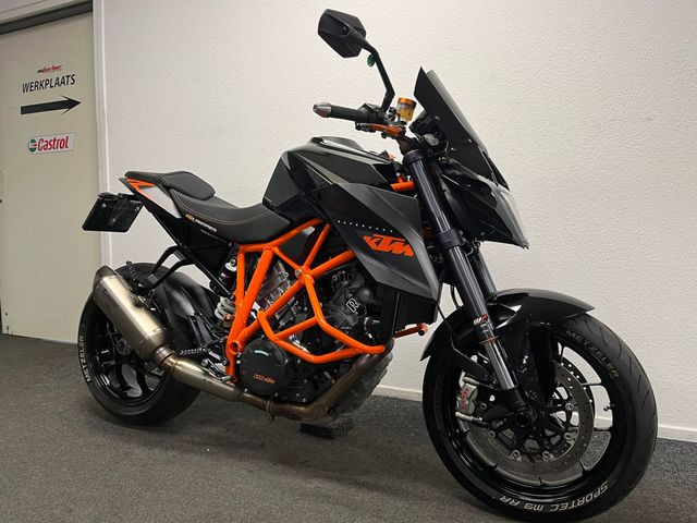 ktm - 1290-super-duke-r