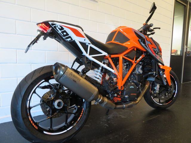 ktm - 1290-super-duke-r