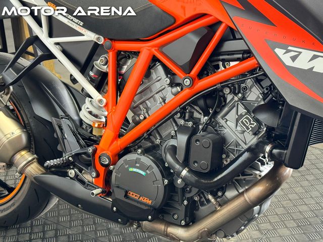 ktm - 1290-super-duke-r