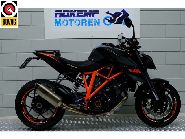 ktm - 1290-super-duke-r