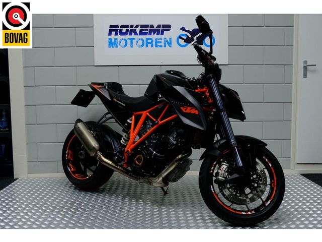 ktm - 1290-super-duke-r