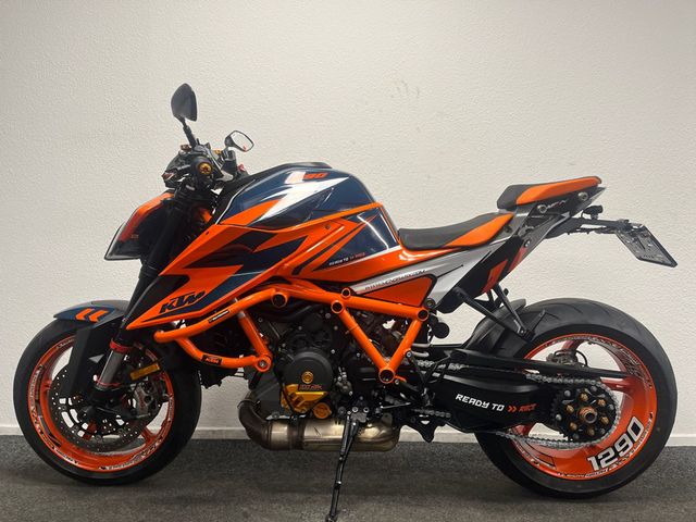 ktm - 1290-super-duke-r