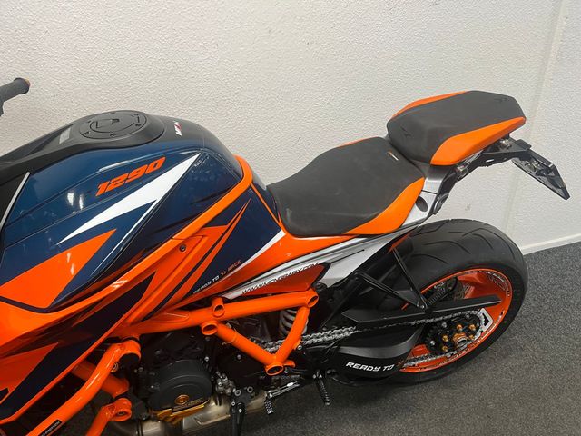 ktm - 1290-super-duke-r