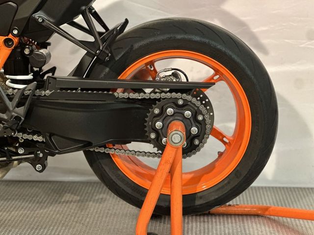 ktm - 1290-super-duke-r