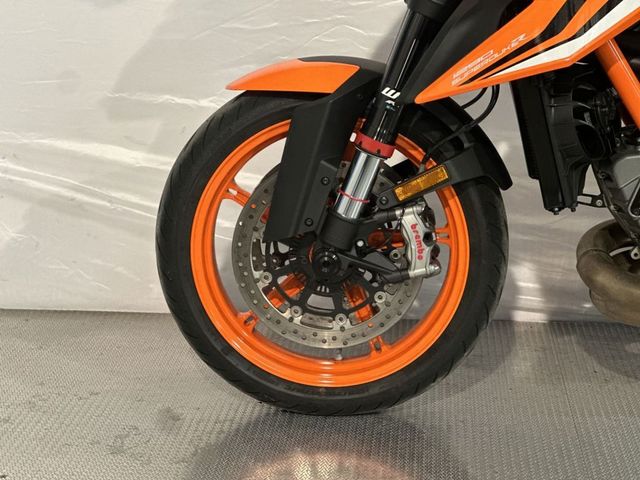 ktm - 1290-super-duke-r