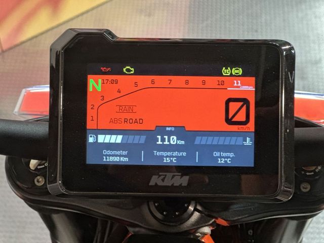 ktm - 1290-super-duke-r