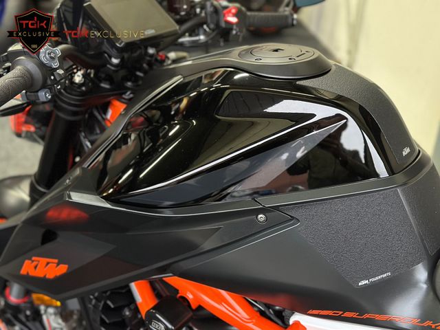 ktm - 1290-super-duke-r