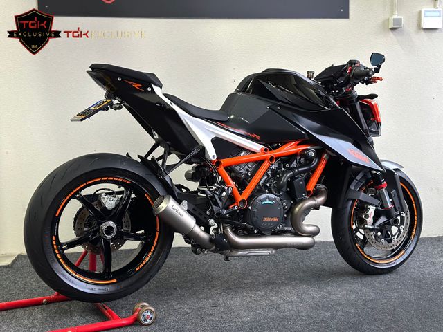 ktm - 1290-super-duke-r