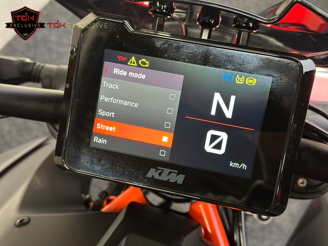 ktm - 1290-super-duke-r