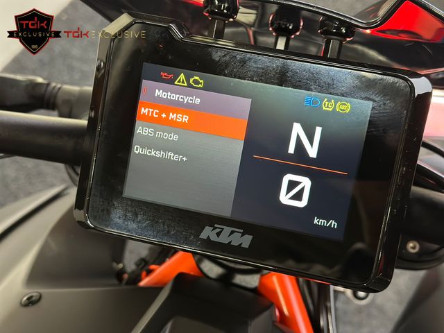 ktm - 1290-super-duke-r