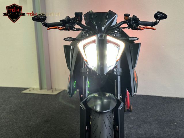 ktm - 1290-super-duke-r