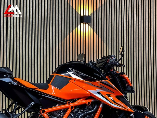 ktm - 1290-super-duke-r