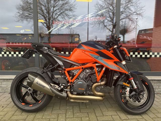 ktm - 1290-super-duke-r