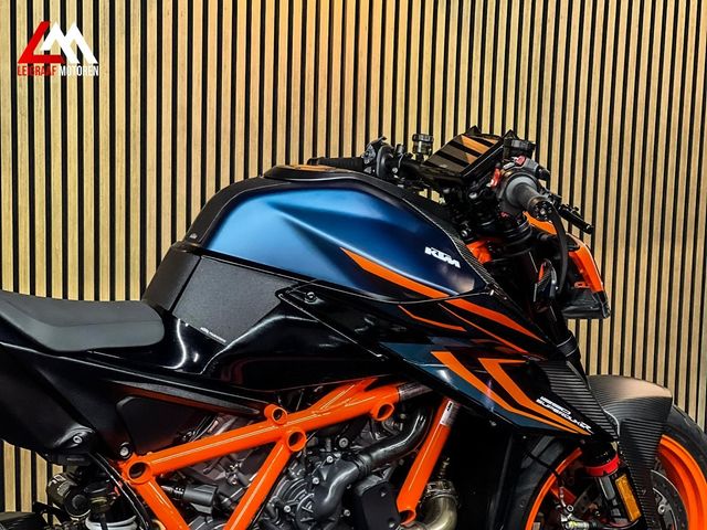 ktm - 1290-super-duke-r