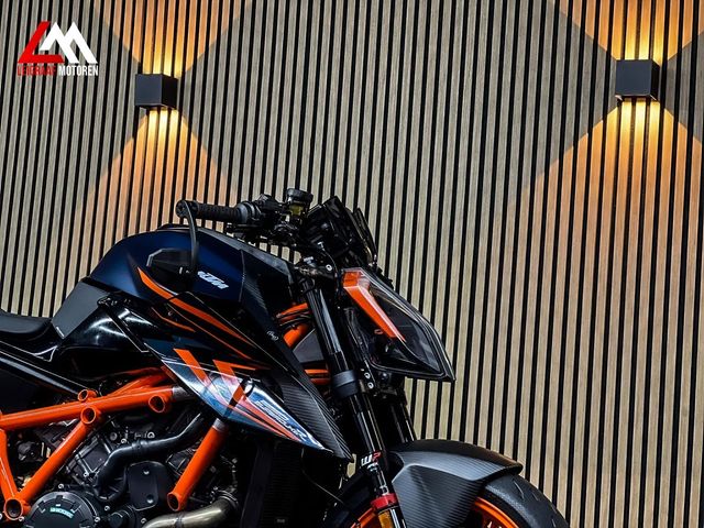 ktm - 1290-super-duke-r