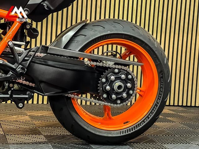 ktm - 1290-super-duke-r