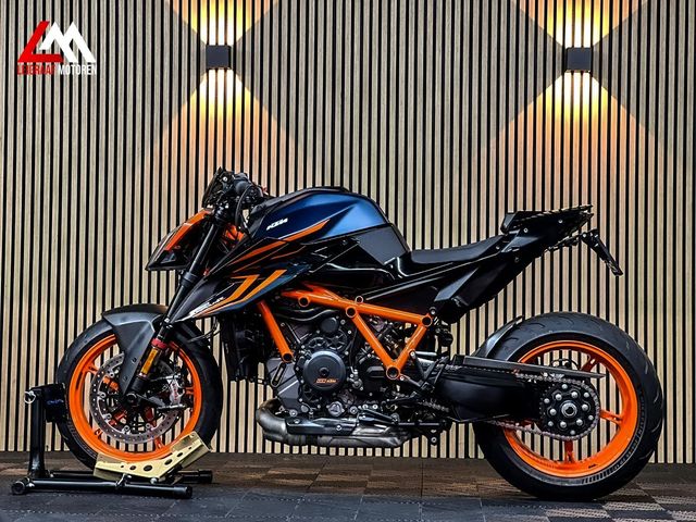 ktm - 1290-super-duke-r