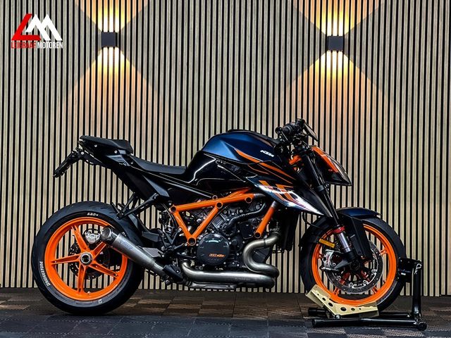 ktm - 1290-super-duke-r