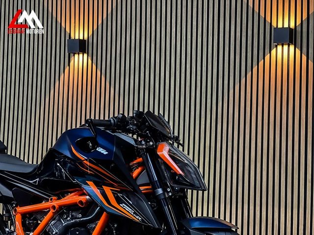 ktm - 1290-super-duke-r