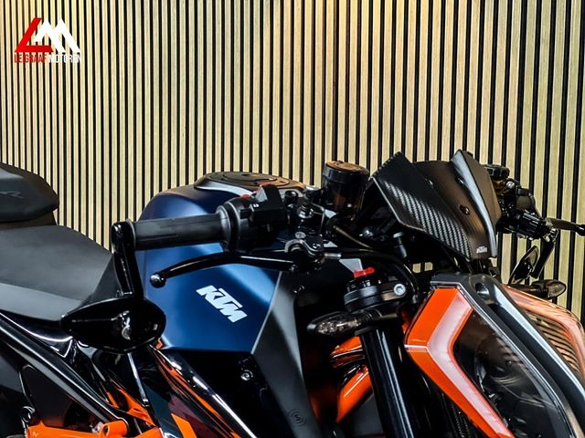 ktm - 1290-super-duke-r