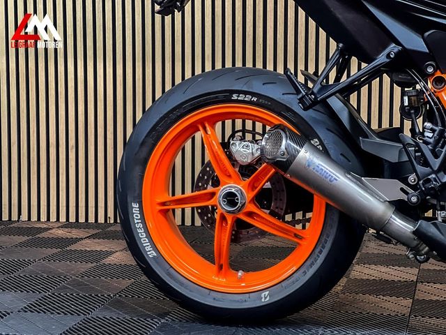 ktm - 1290-super-duke-r