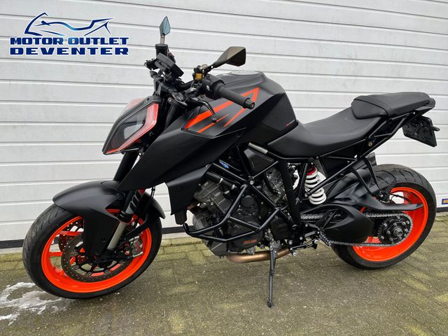 ktm - 1290-super-duke-r