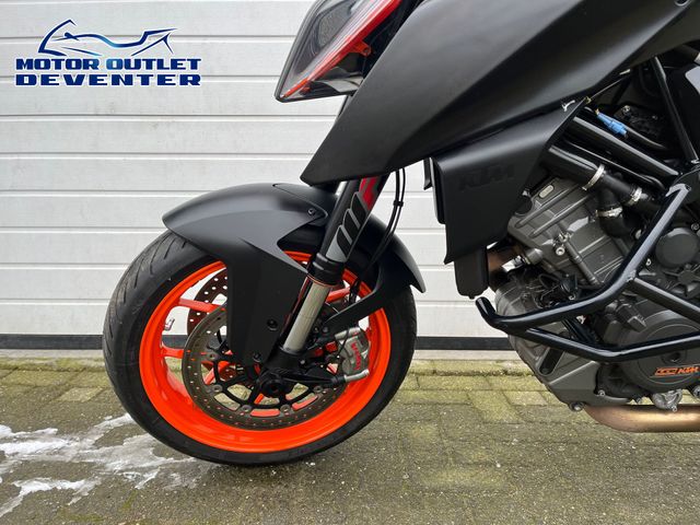 ktm - 1290-super-duke-r