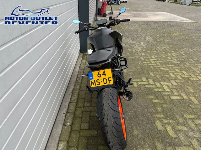 ktm - 1290-super-duke-r