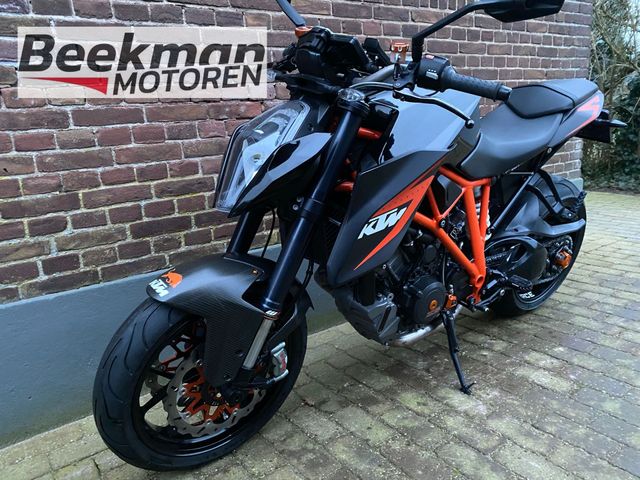 ktm - 1290-super-duke-r