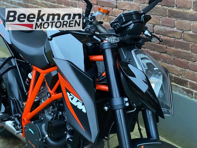 ktm - 1290-super-duke-r