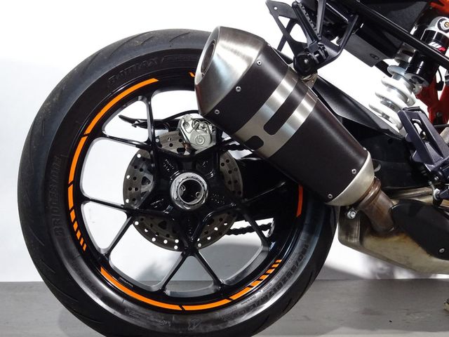 ktm - 1290-super-duke-r