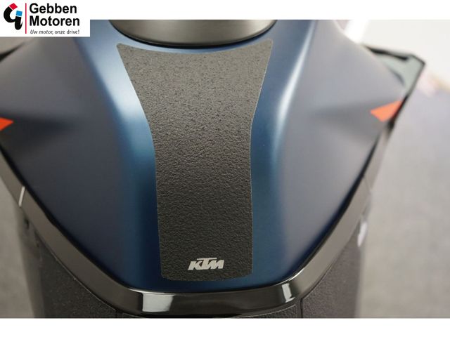 ktm - 1290-super-duke-r