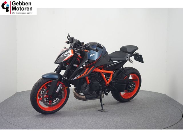 ktm - 1290-super-duke-r