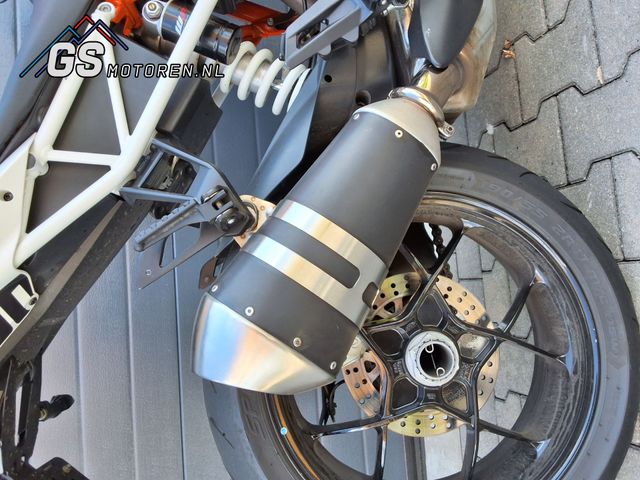 ktm - 1290-super-duke-r