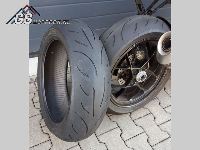 ktm - 1290-super-duke-r
