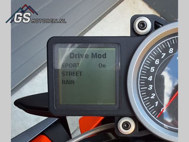 ktm - 1290-super-duke-r