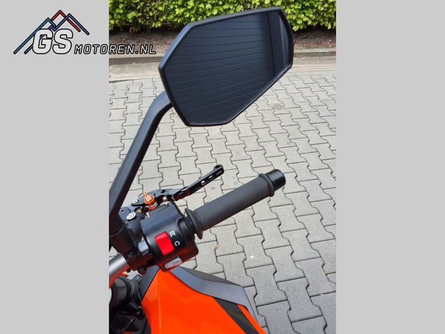 ktm - 1290-super-duke-r
