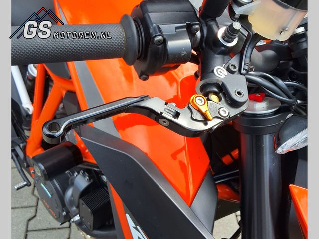 ktm - 1290-super-duke-r