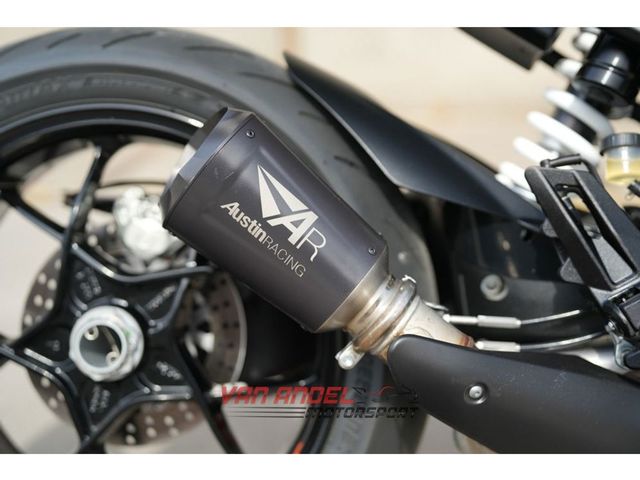 ktm - 1290-super-duke-r