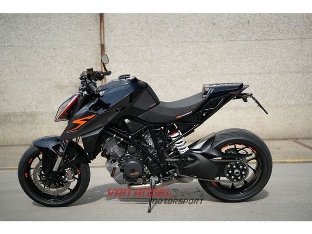 ktm - 1290-super-duke-r
