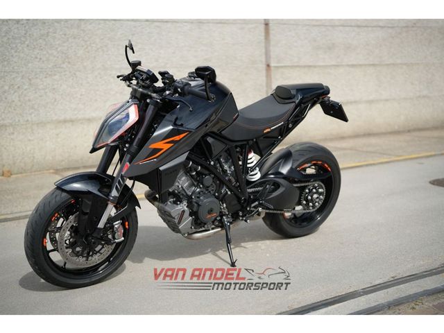 ktm - 1290-super-duke-r