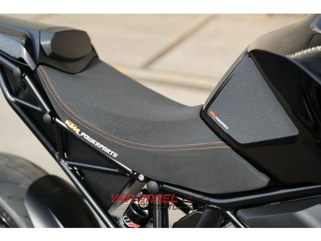 ktm - 1290-super-duke-r