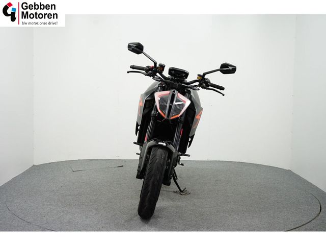ktm - 1290-super-duke-r