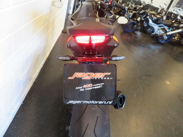ktm - 1290-super-duke-r