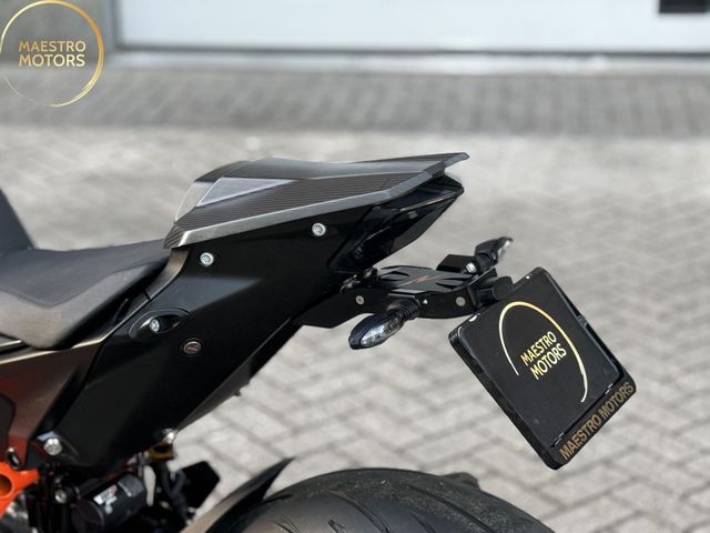 ktm - 1290-super-duke-r