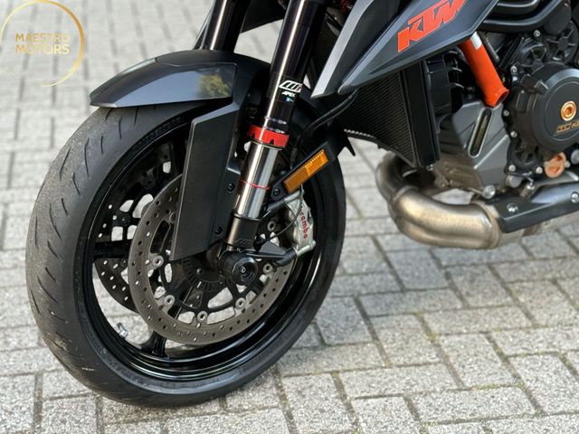 ktm - 1290-super-duke-r