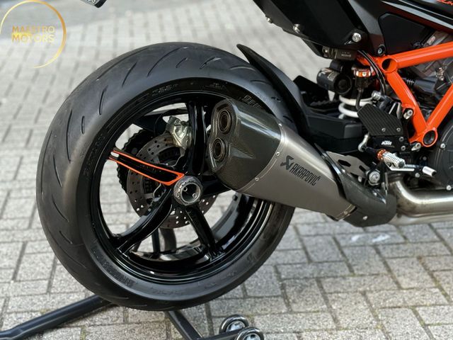 ktm - 1290-super-duke-r