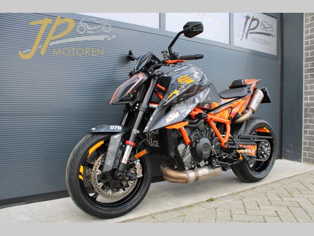 ktm - 1290-super-duke-r