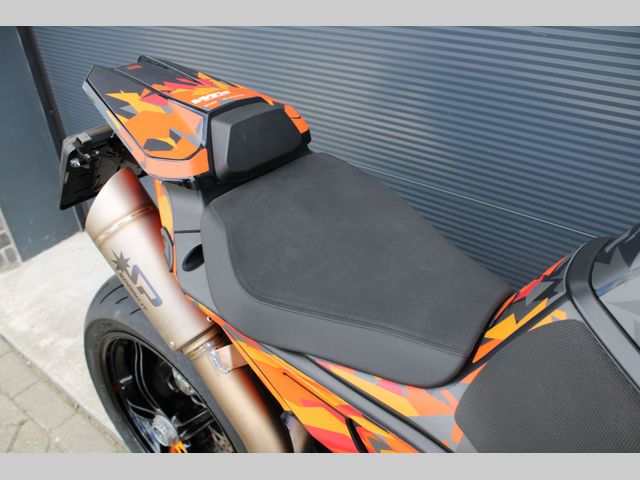 ktm - 1290-super-duke-r